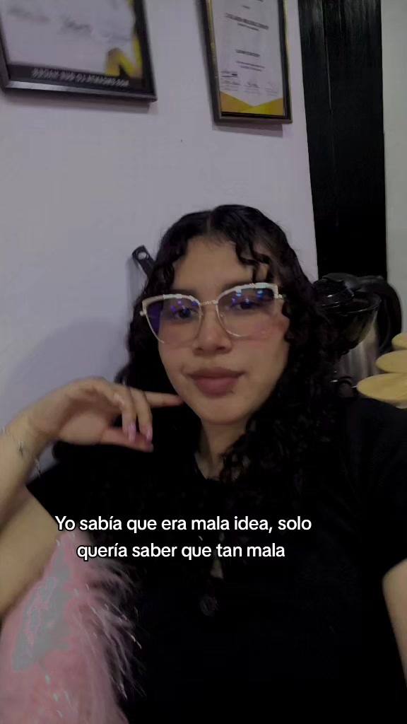 @Mónica🖤.