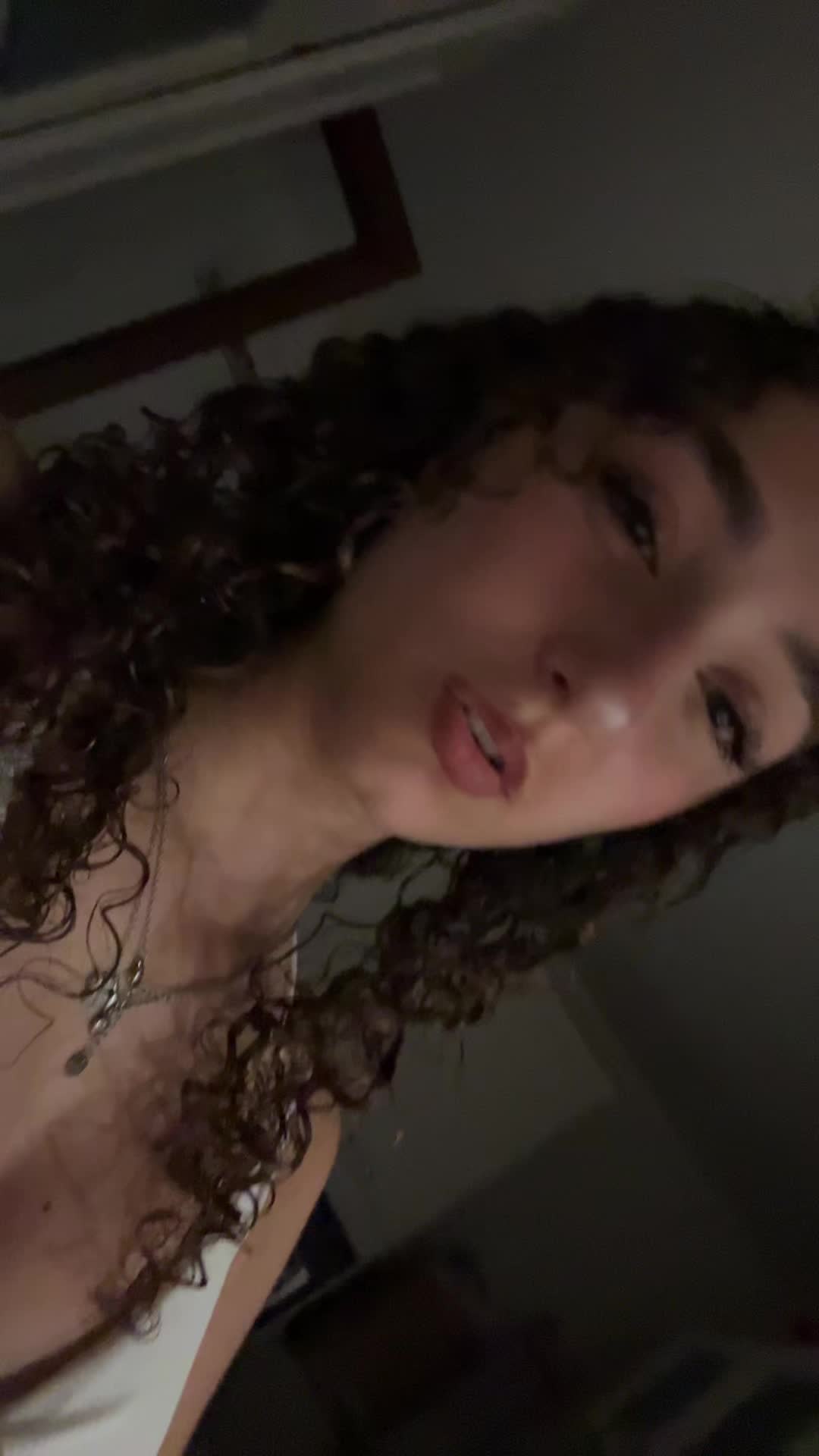 @Sofii👑