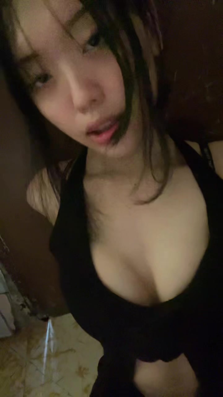 @Riecy