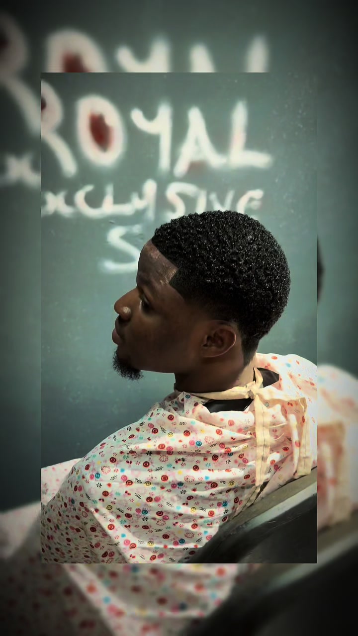 @T Royal Exclusive cut