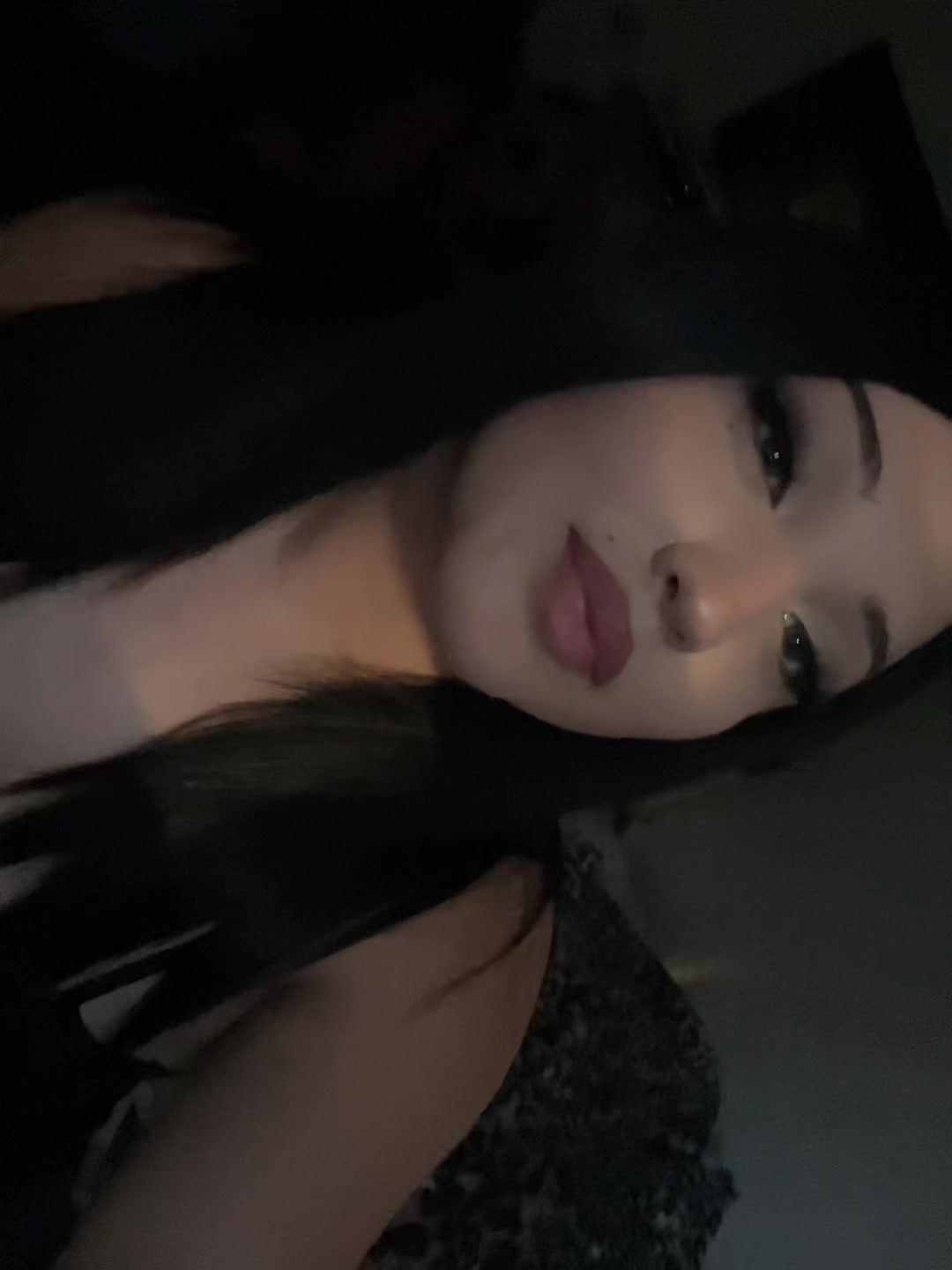 @𝔅𝔩𝔬𝔬𝔡𝔶𝔄𝔫𝔤𝔢𝔩