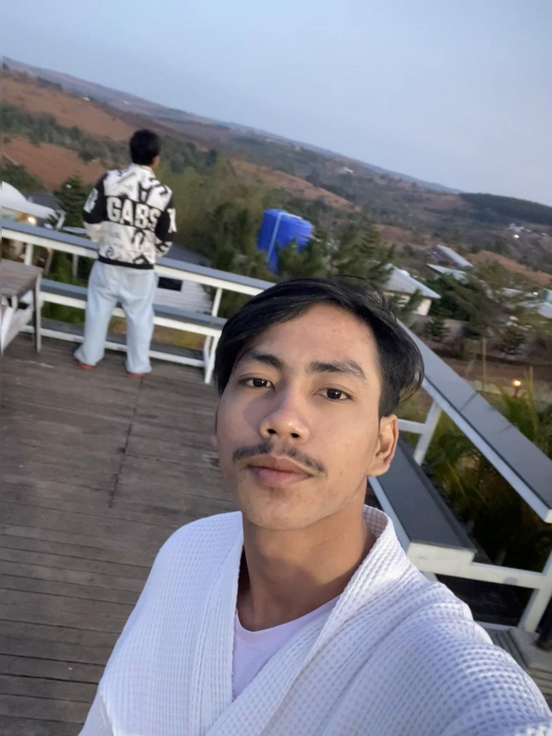 @Ny๐ฆฆ