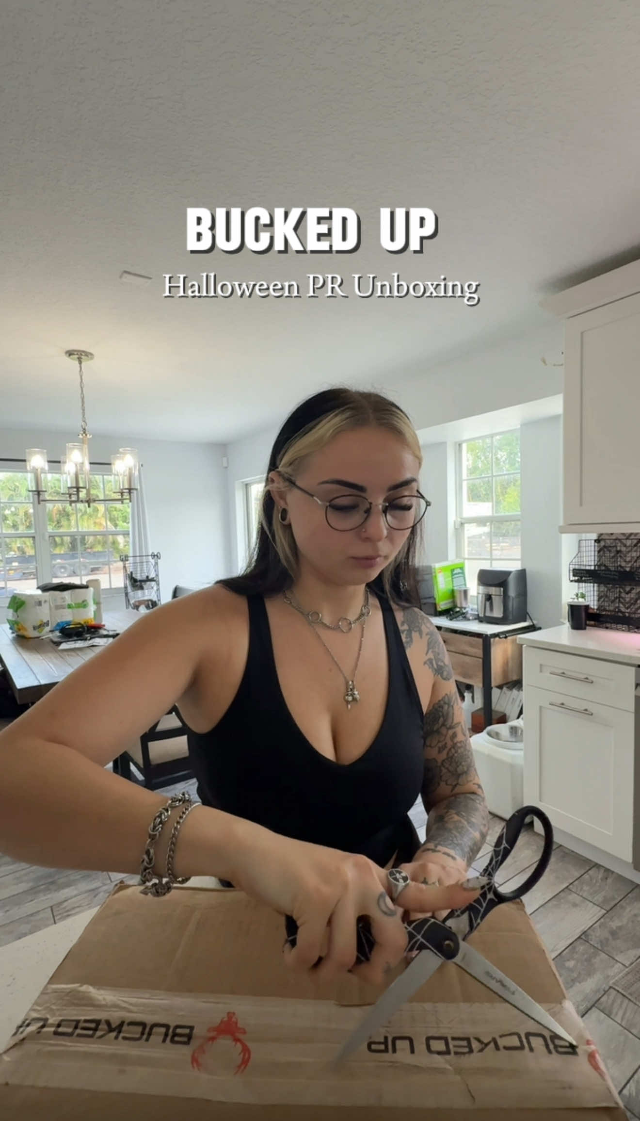 @Tara | Alt Fashion Inspo 🖤⛓️