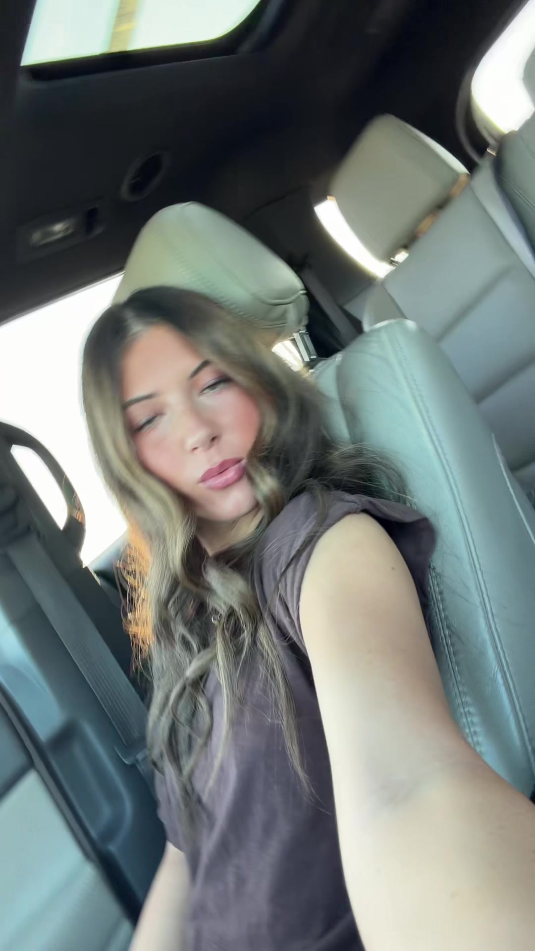 @noellecari💌