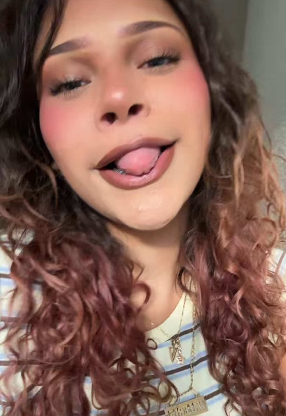 @vale💋