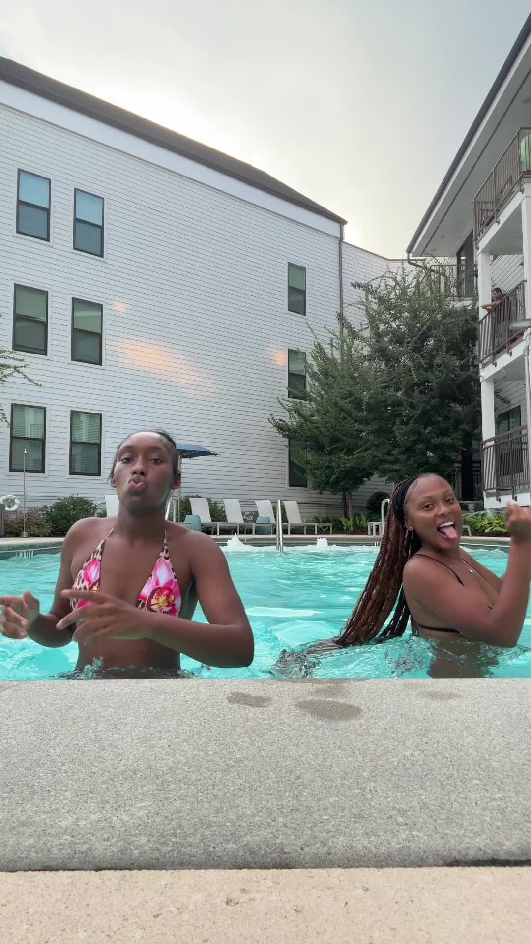 @des🌟
