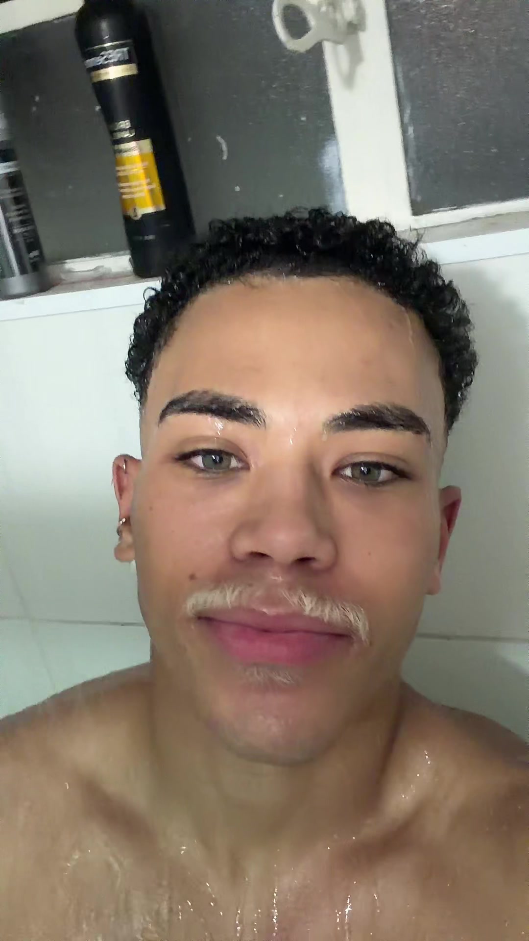 @Jonnas Victor
