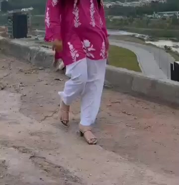 @Cute pathani