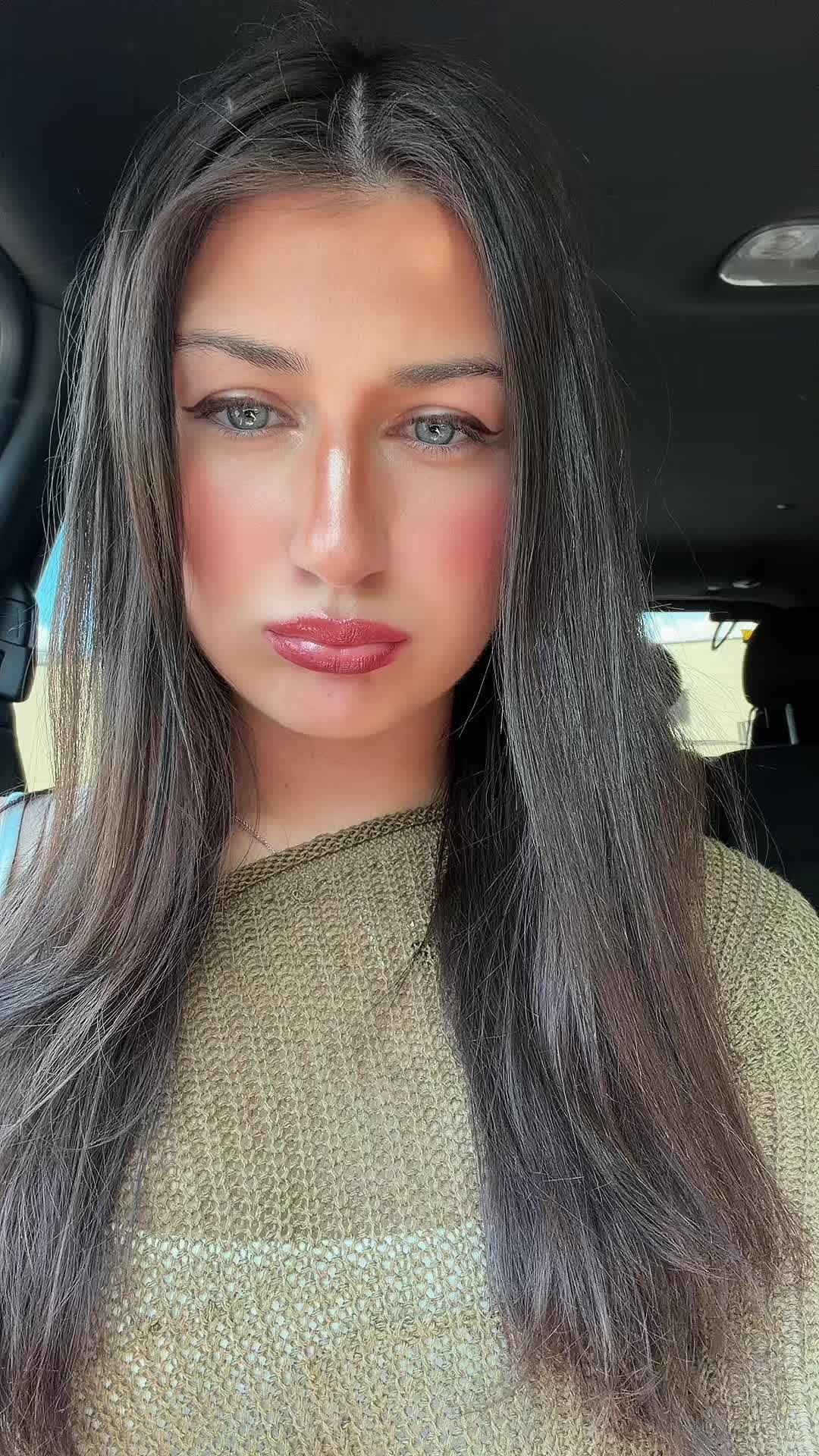 @sabrina