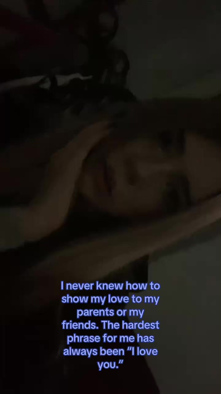 @𖣂