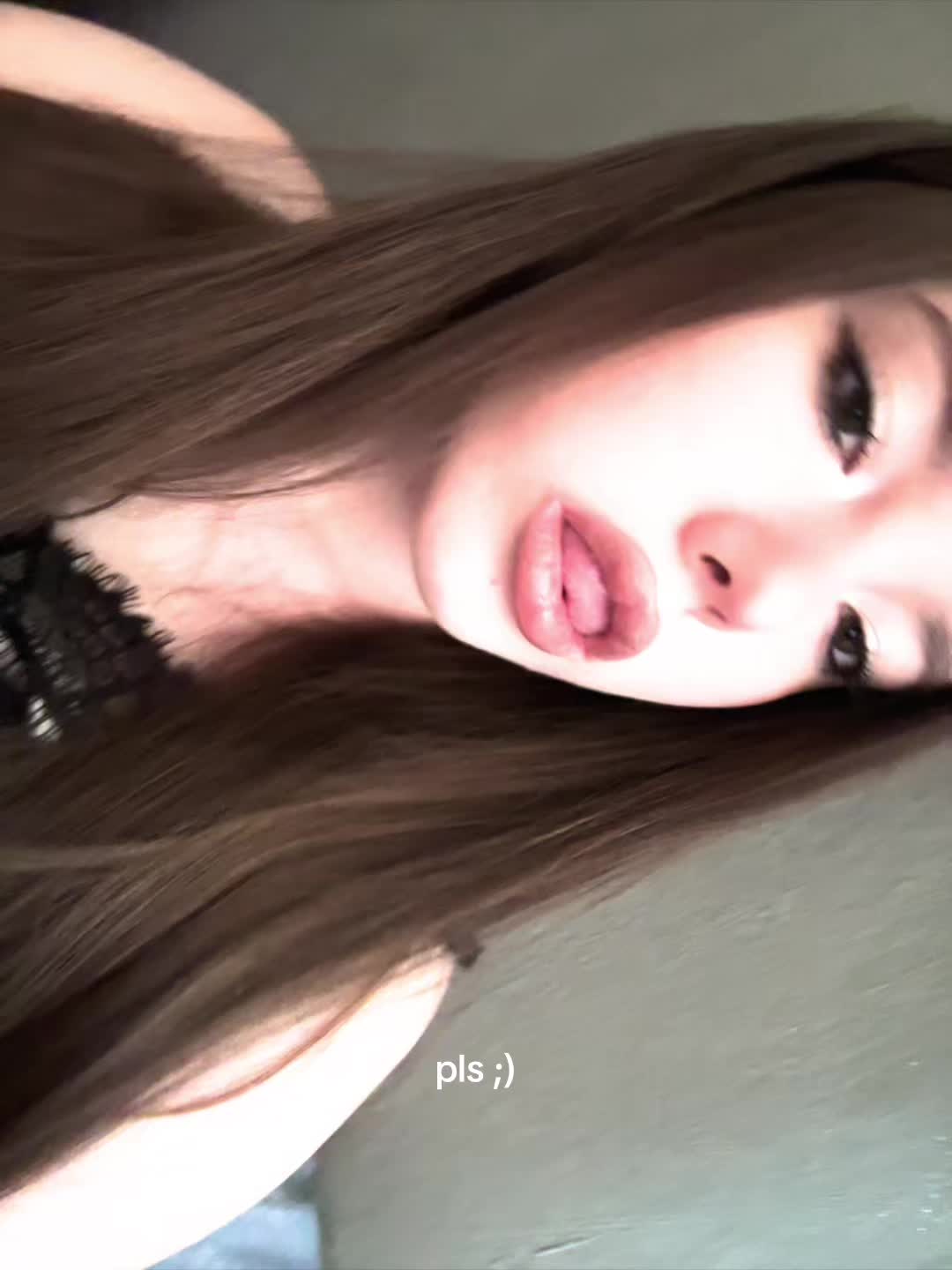 @викулечка суворова