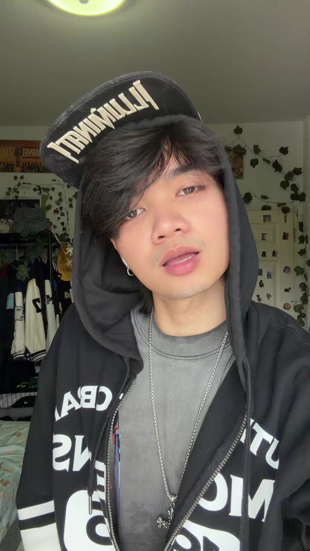 @whoisOody_