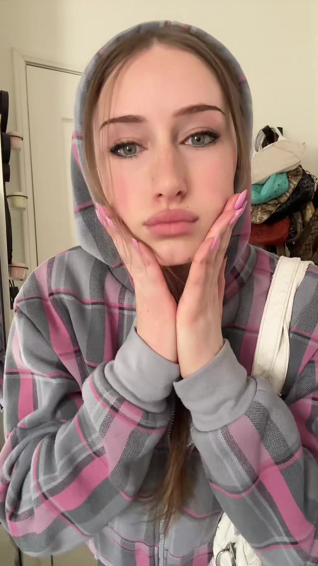 @Cadie