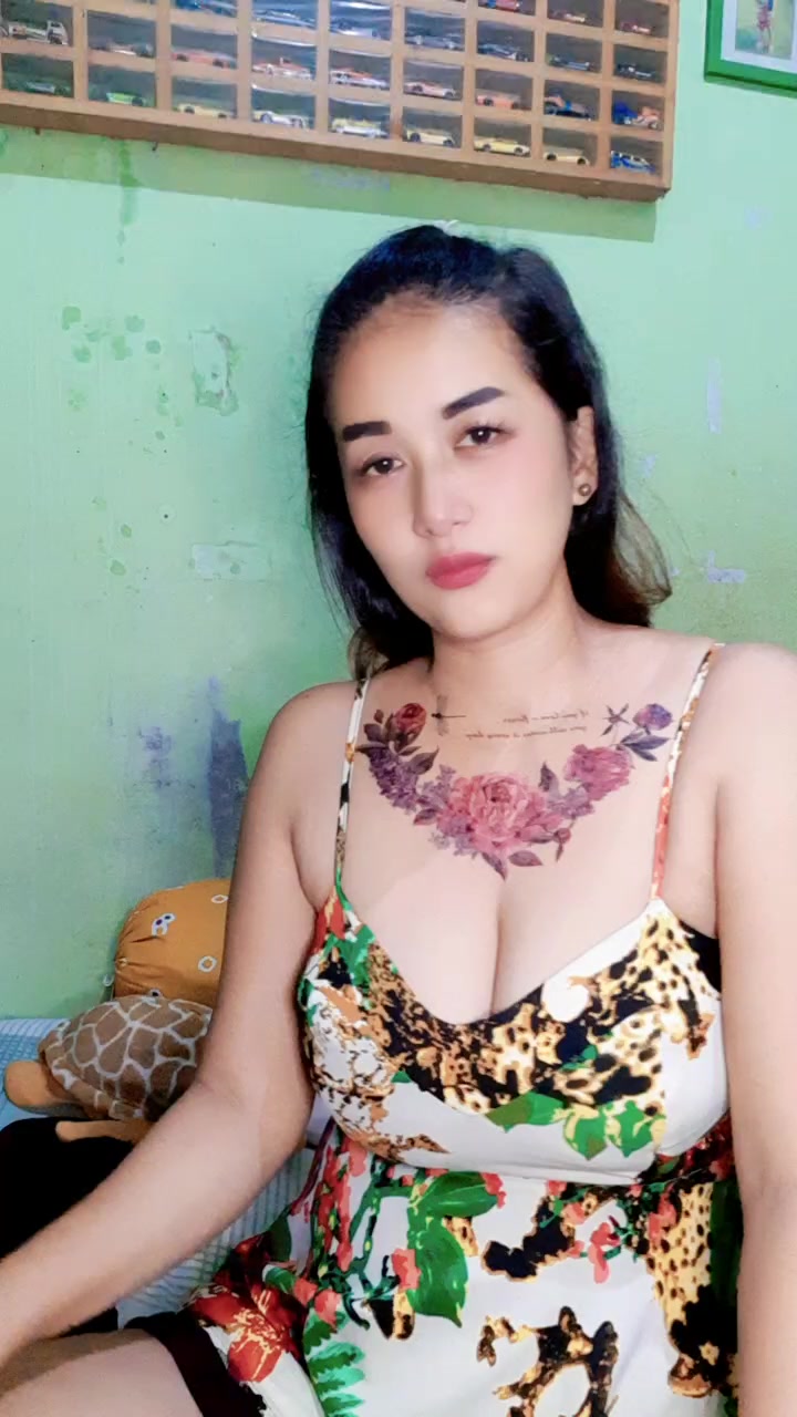 @dewi li xiu💦