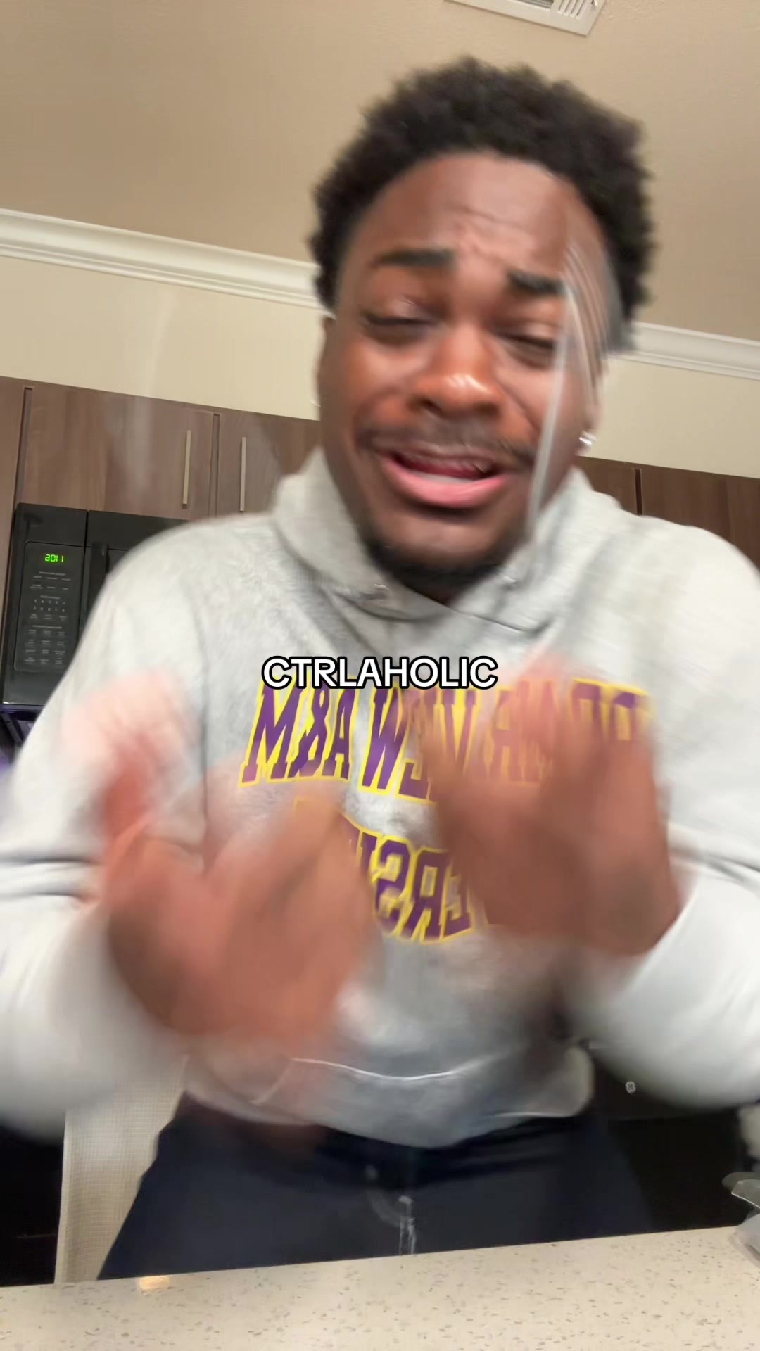 @cambeezyyo
