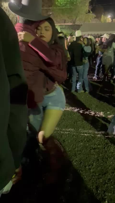 @🦦.