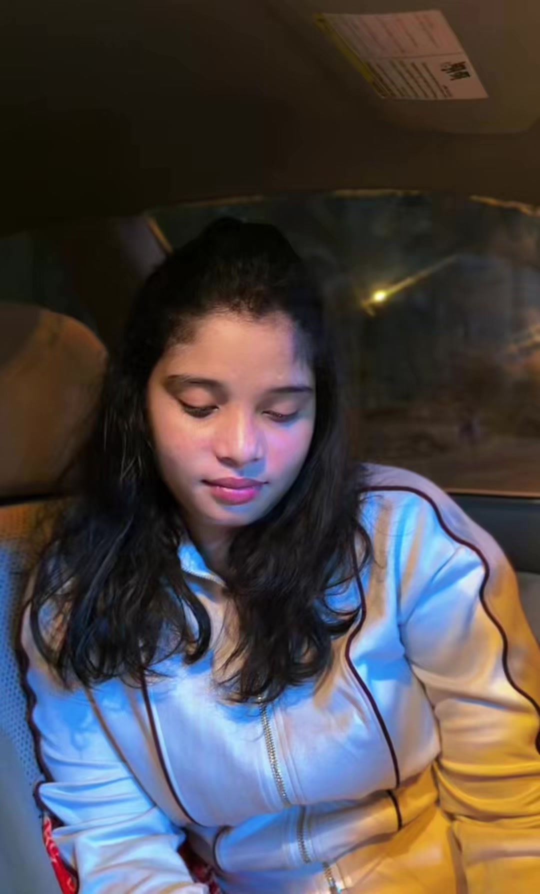 @(Nishubattra) world queen 👸