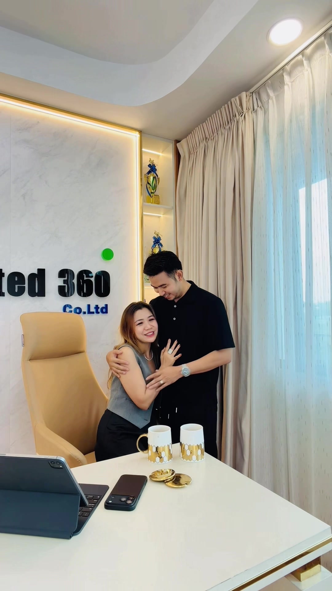 @Ma Ma Ei (360°)