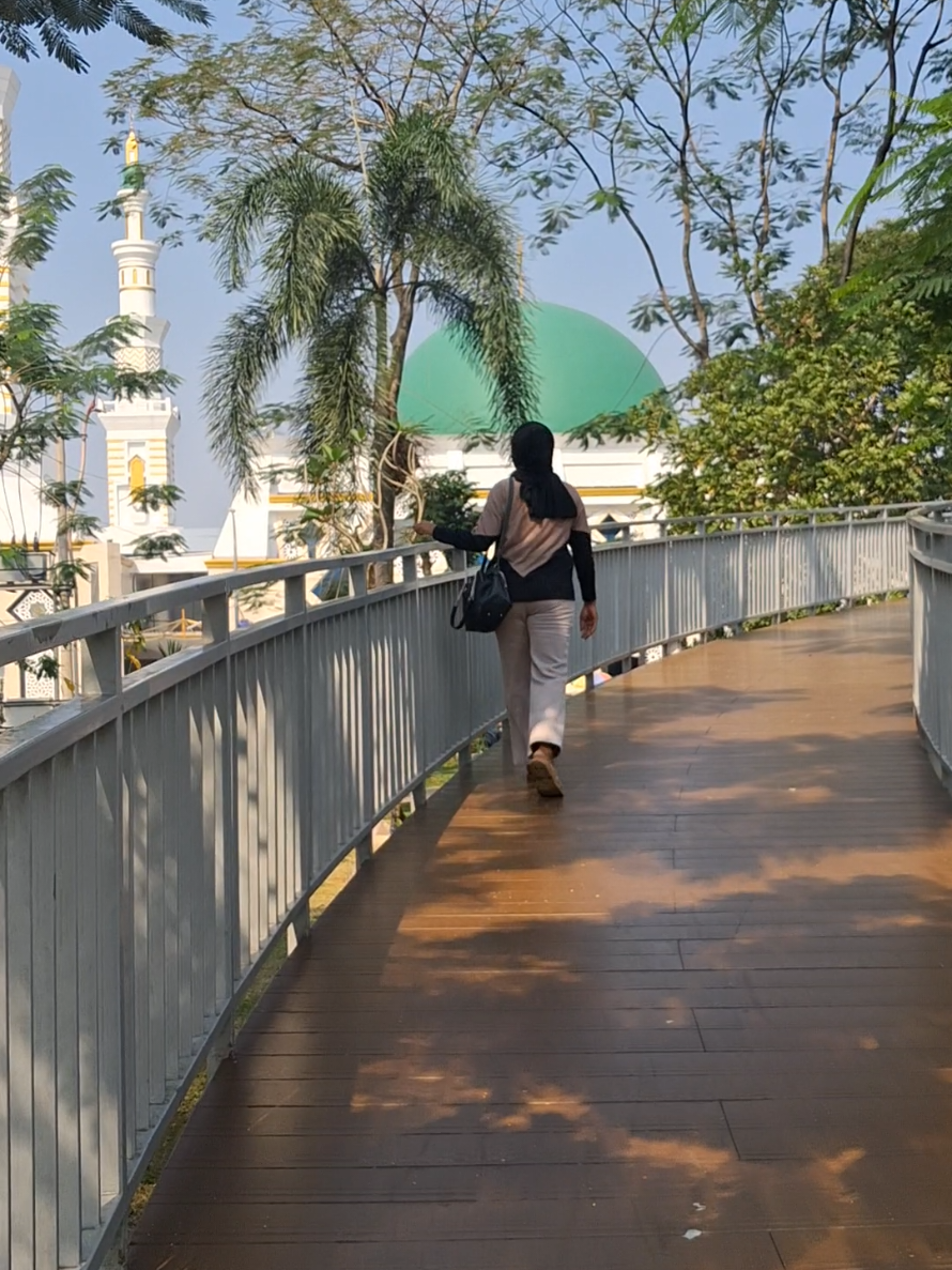 @neng aprilia (Baby R)🥰