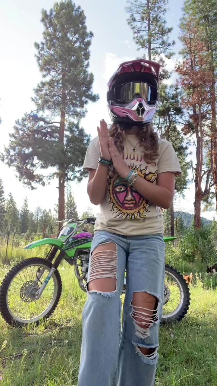 @V3NUS