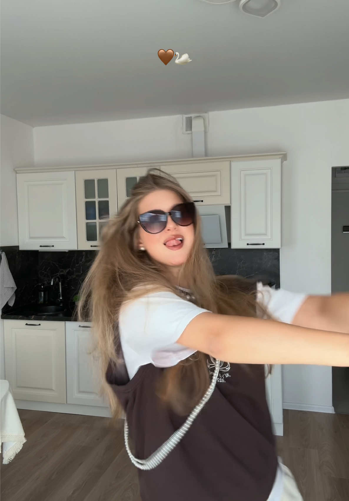 @vi