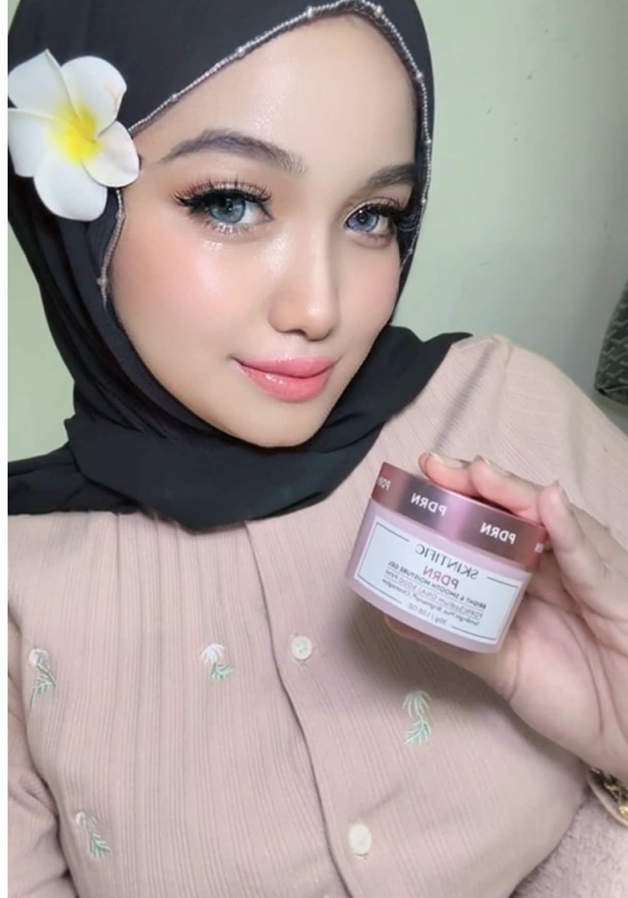 @nia