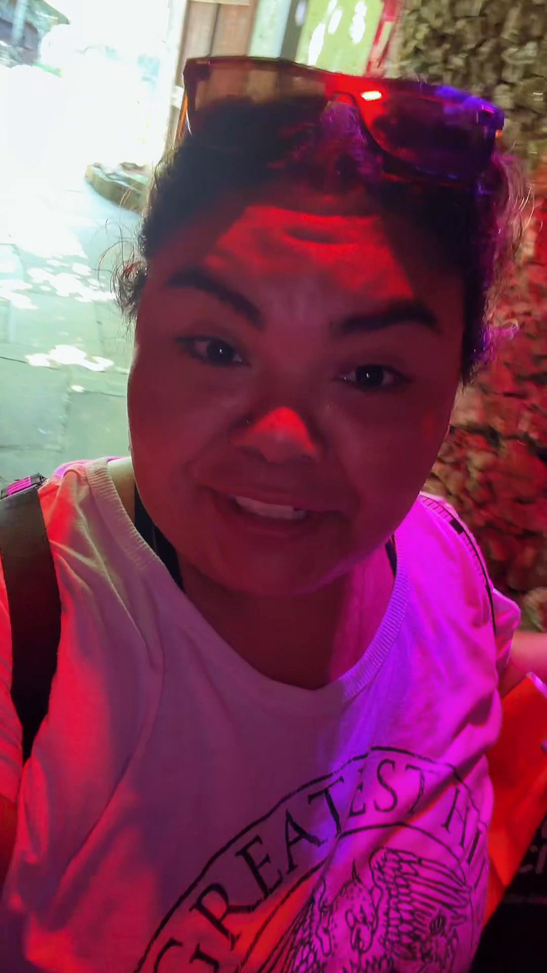 @AGirlHasNoNiche