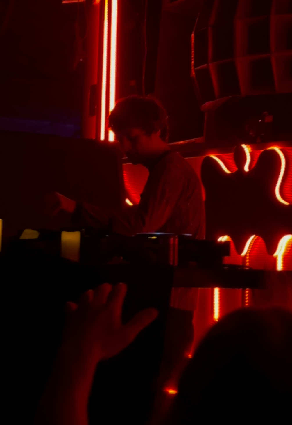 @hana | edm journalist