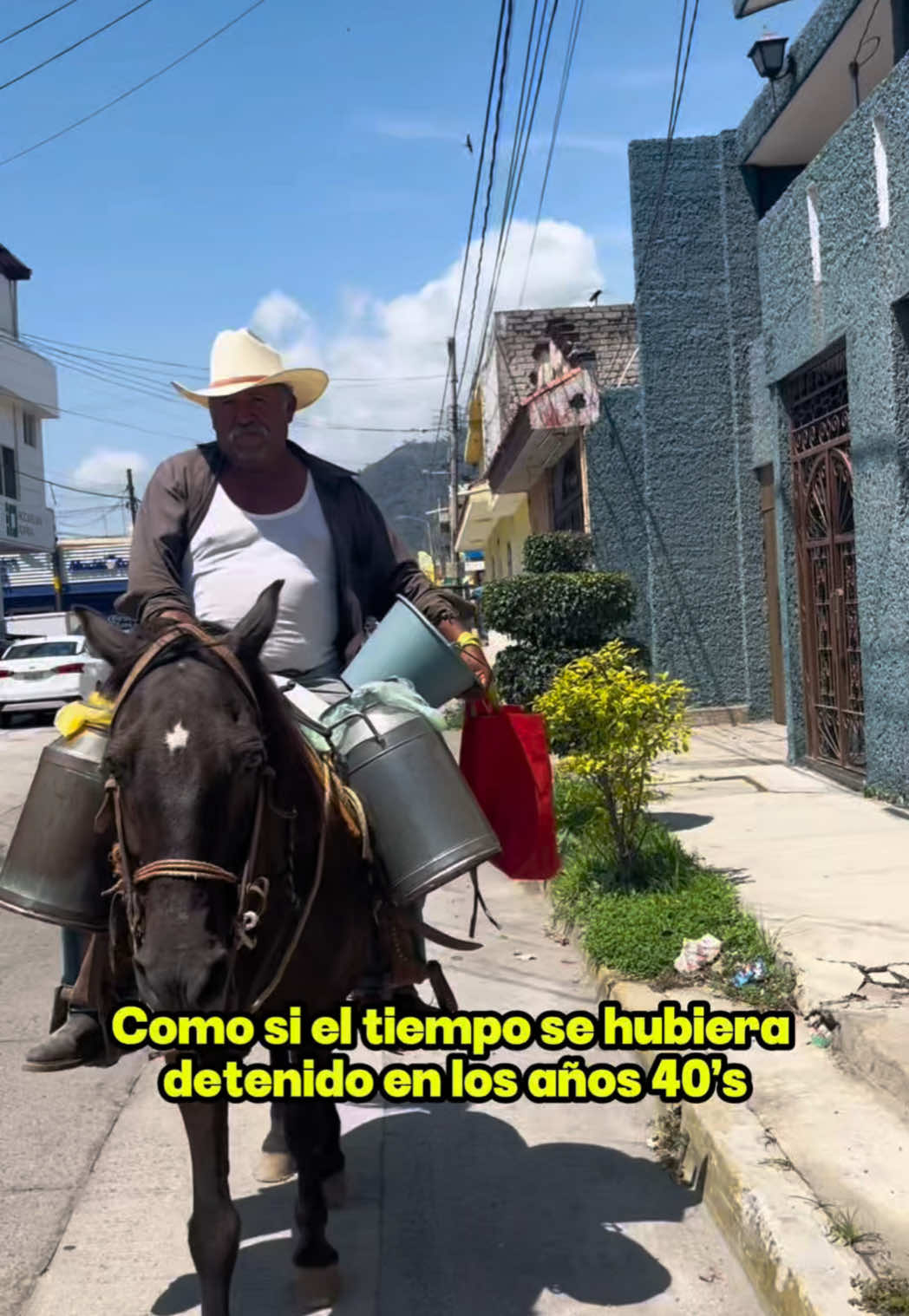 @LacomederaMex