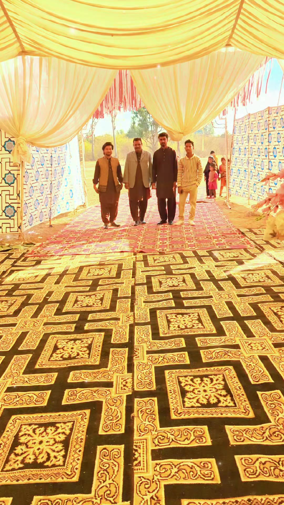 @Munshi Mughal
