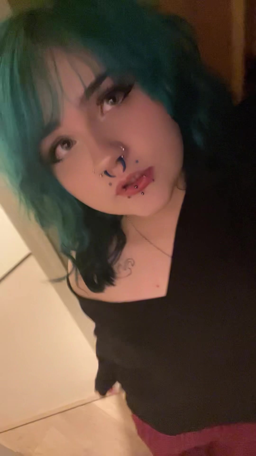 @hmmm