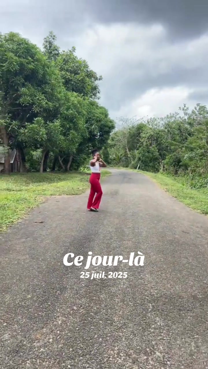 @Lunatique 🇲🇬🇲🇺🇫🇷?