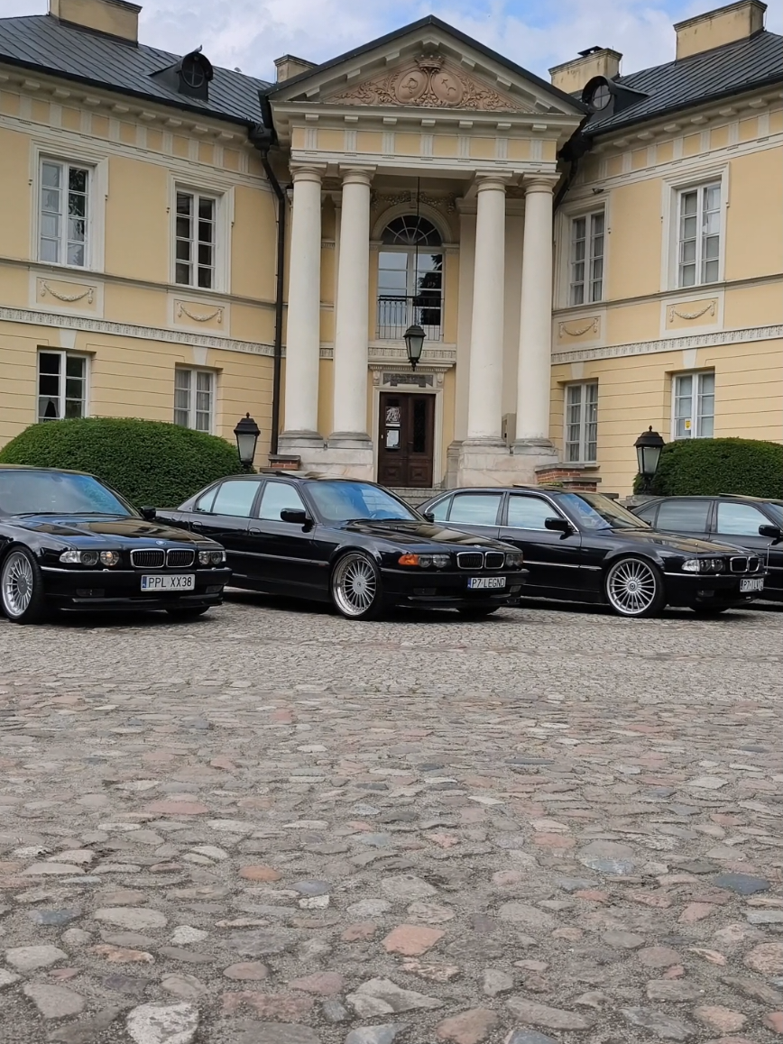 @Monia_E30