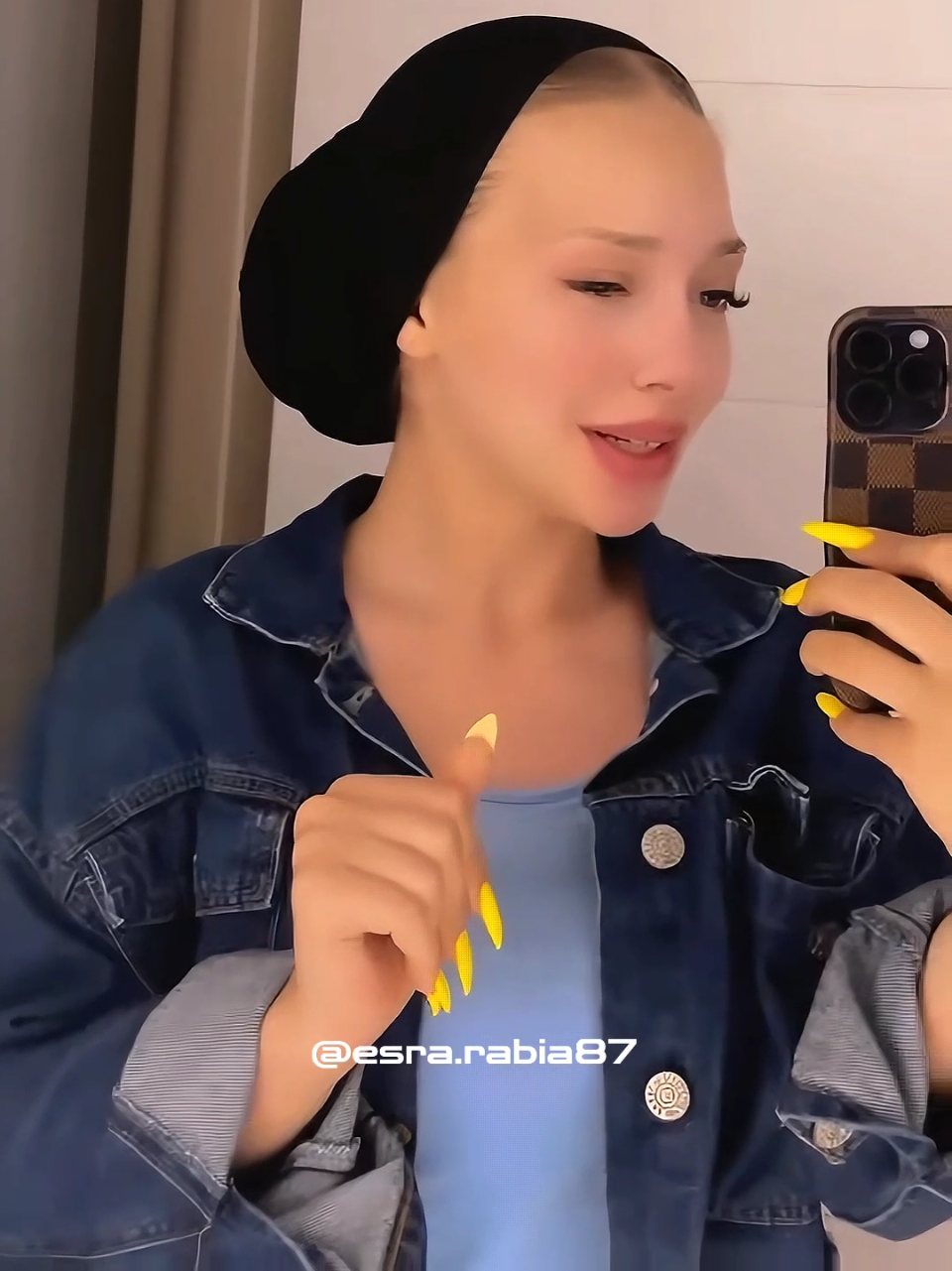 @Esra Rabia