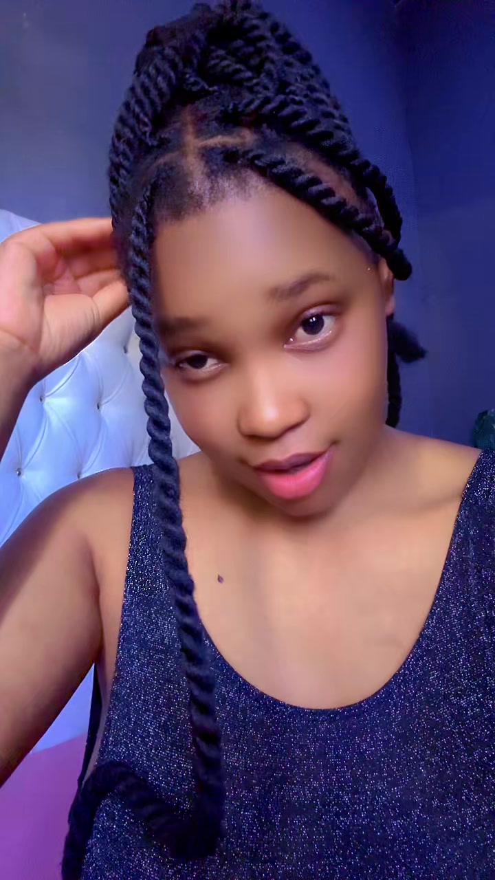 @Nishaa Mashavira 🇿🇼