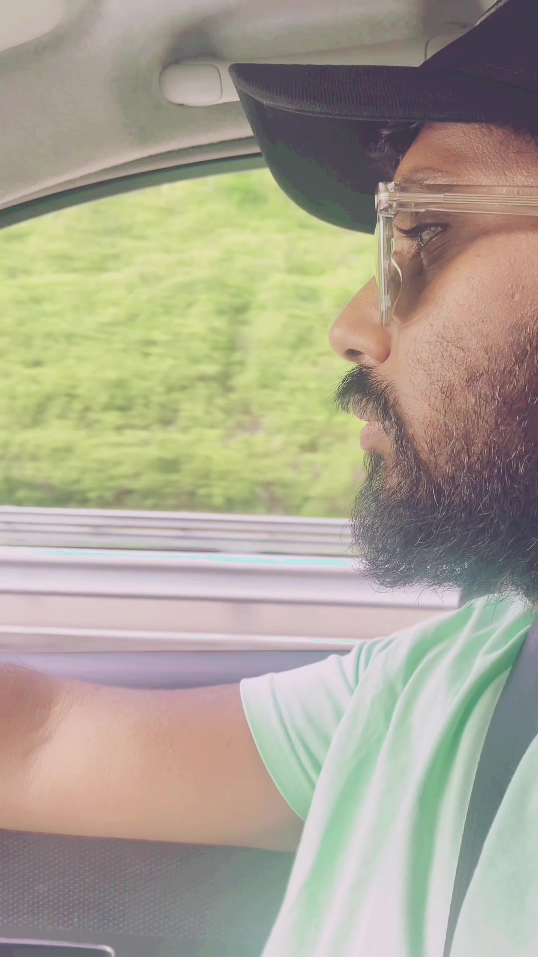 @SrilankanTravelboy🇱🇰🇦🇪