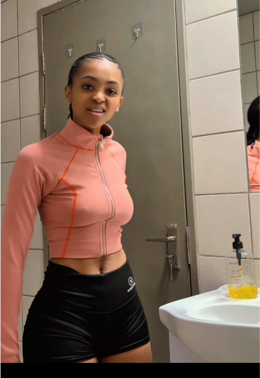 @THANDISWA_K4