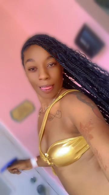 @Tha Wife🦋 🥵😈