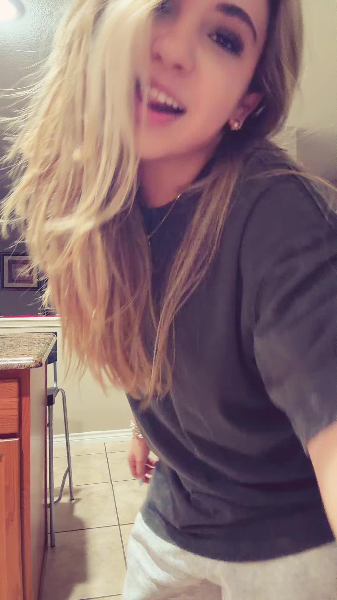 @Milé