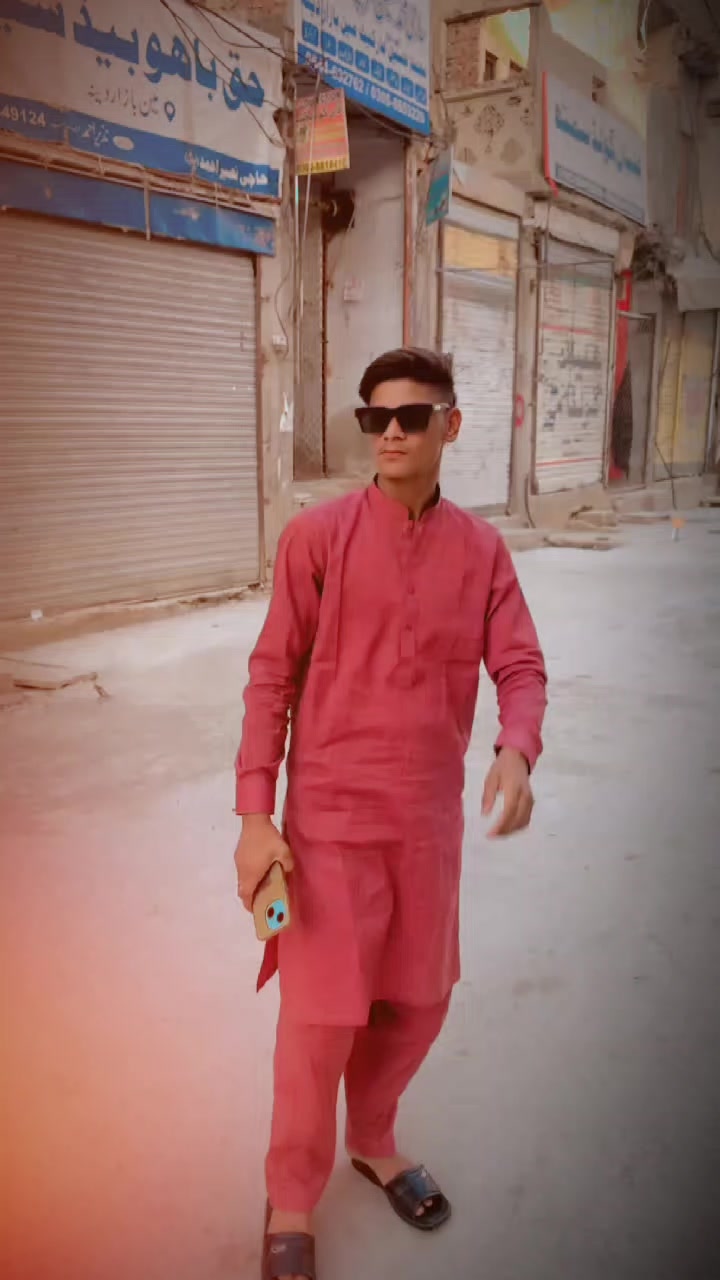 @sharooz