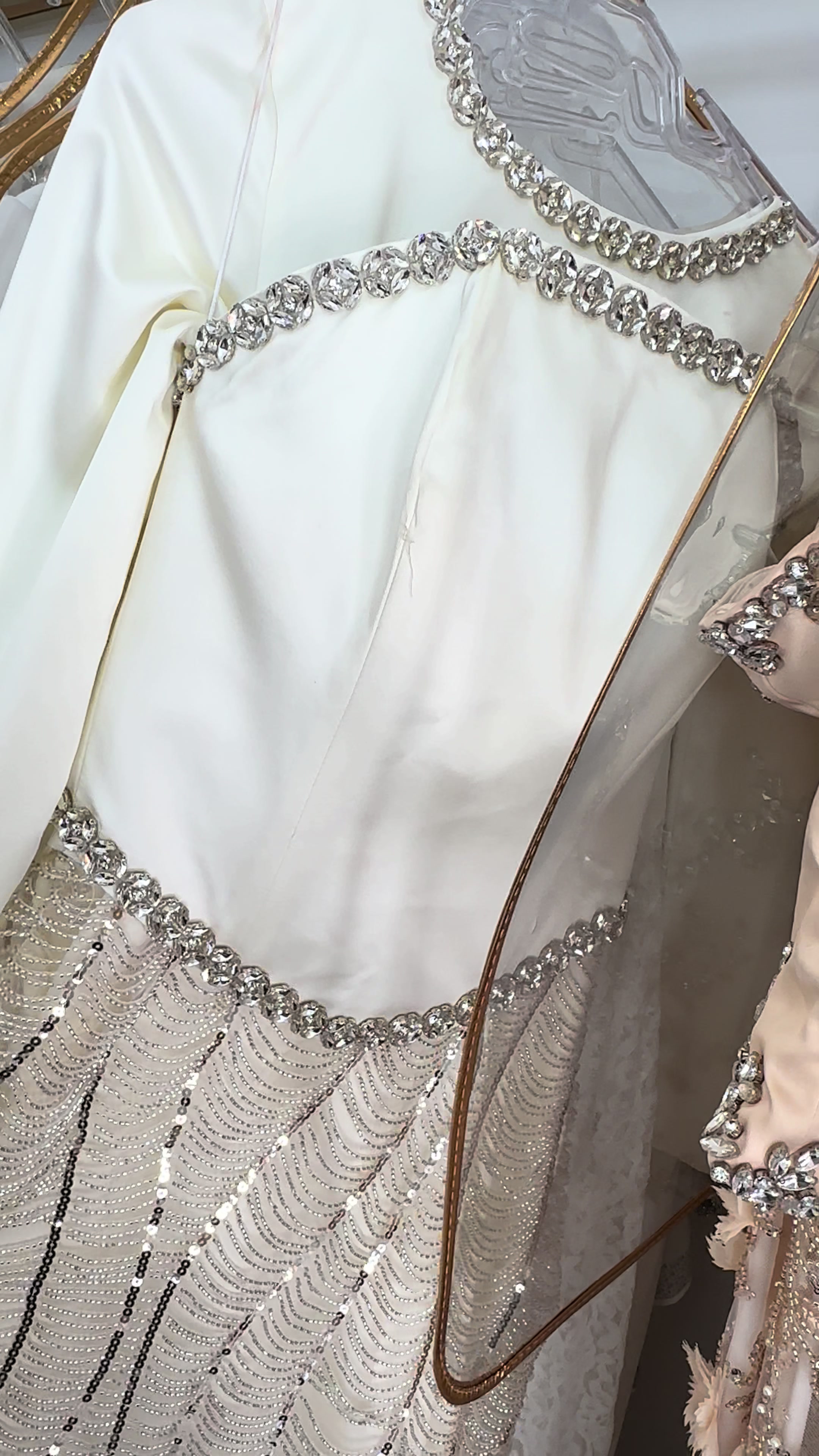 @Unique Dress