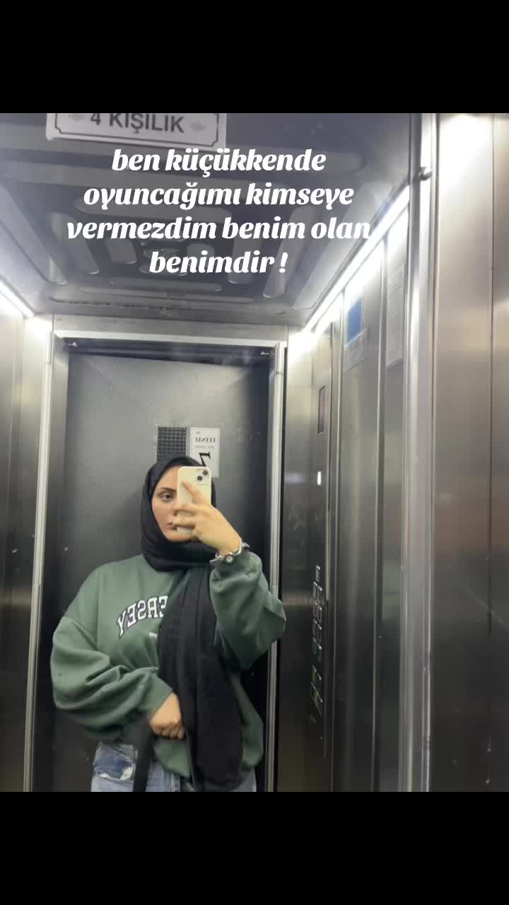 @esraozgurr