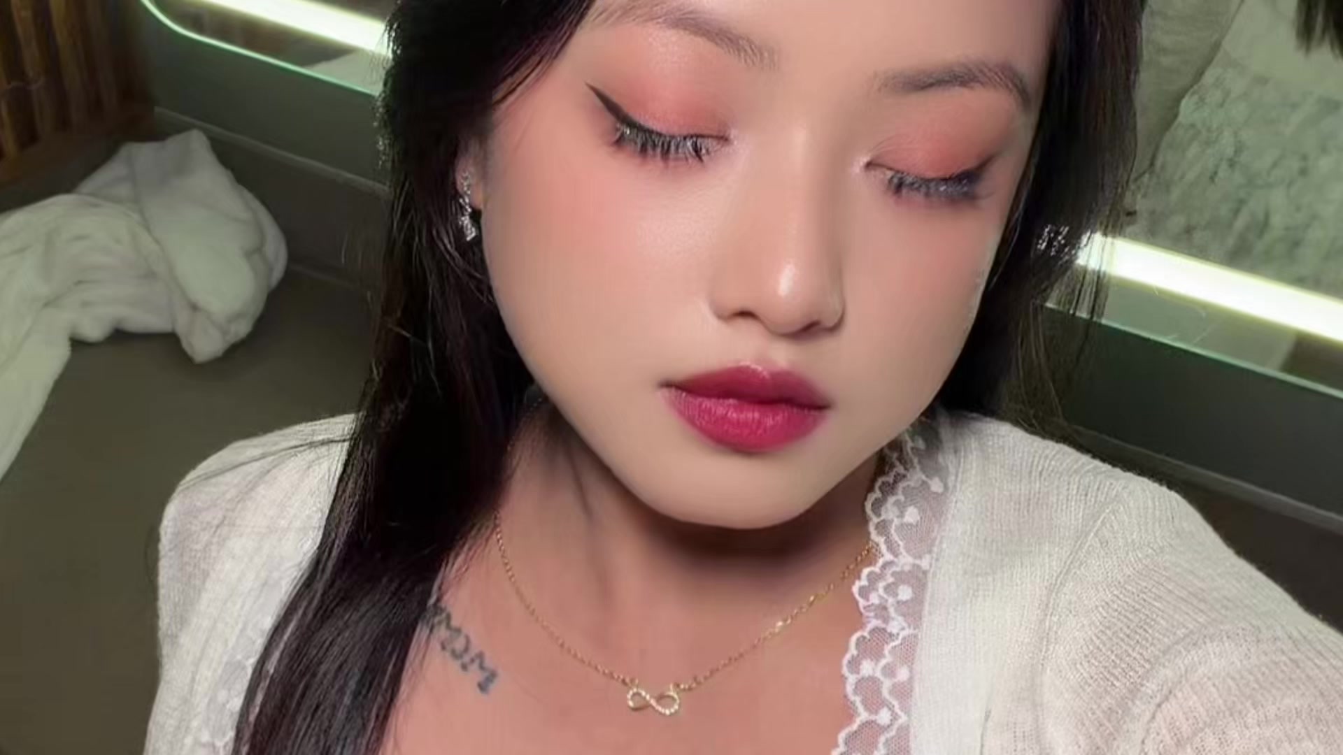 @🌖