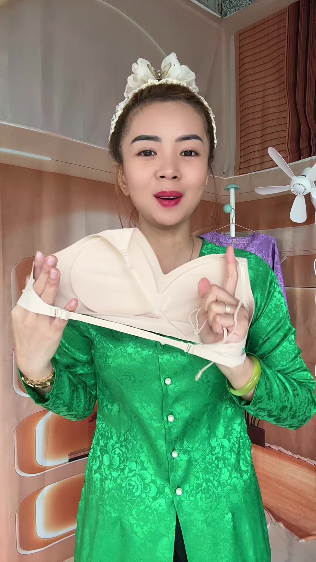 @Em Cẩm Nè
