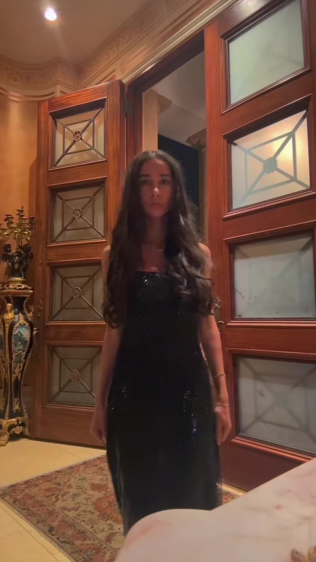 @ella_leal