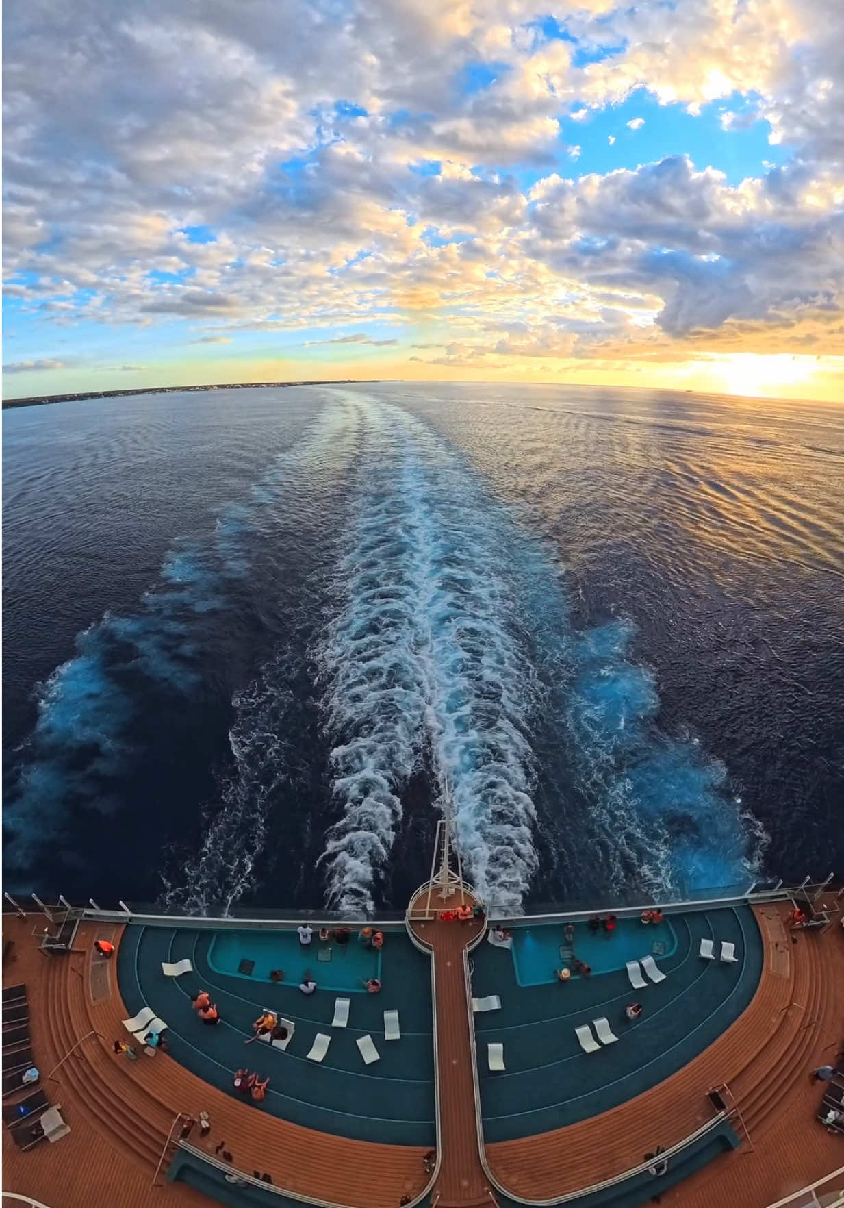 @Paulo Travels / Cruises✈️🇨🇦