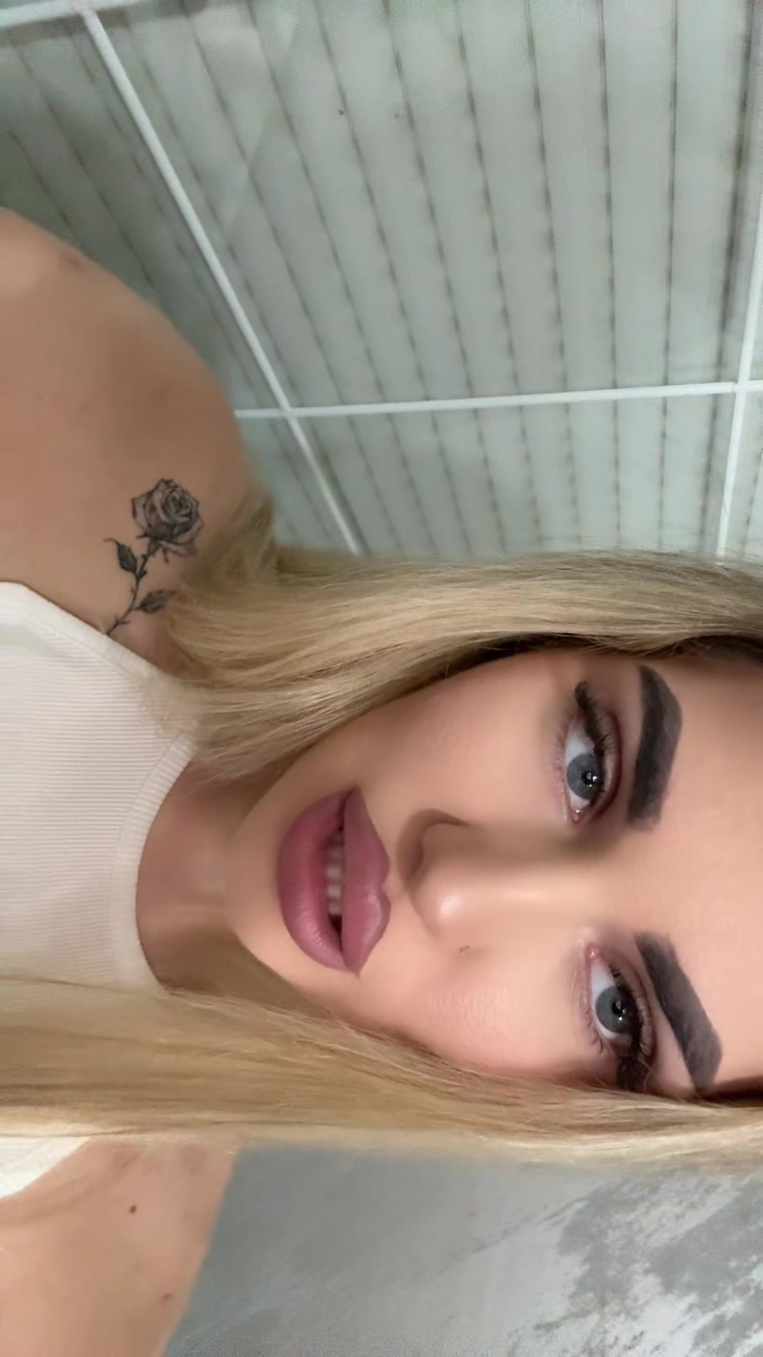 @christinq14