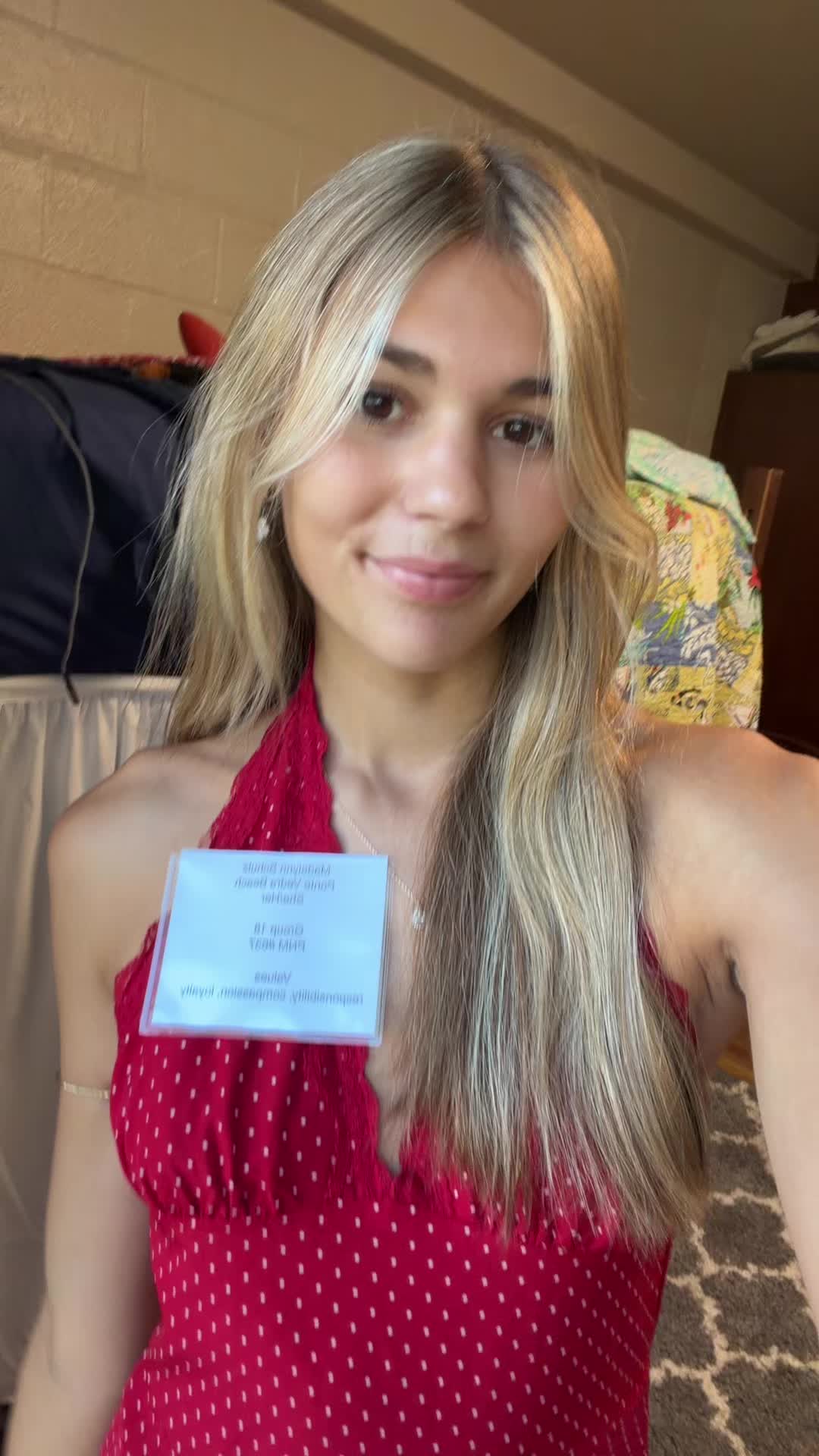 @😻
