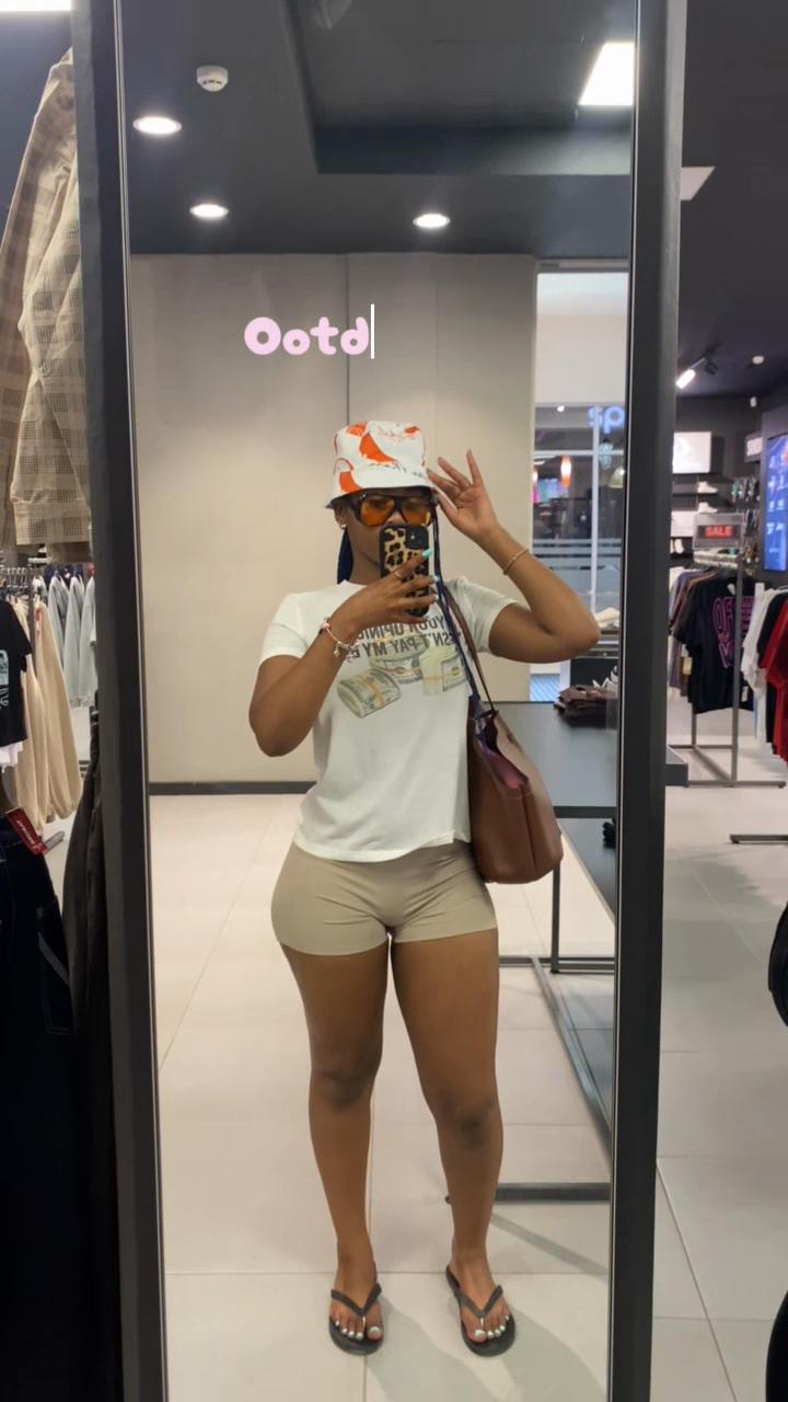 @evelinekaphe