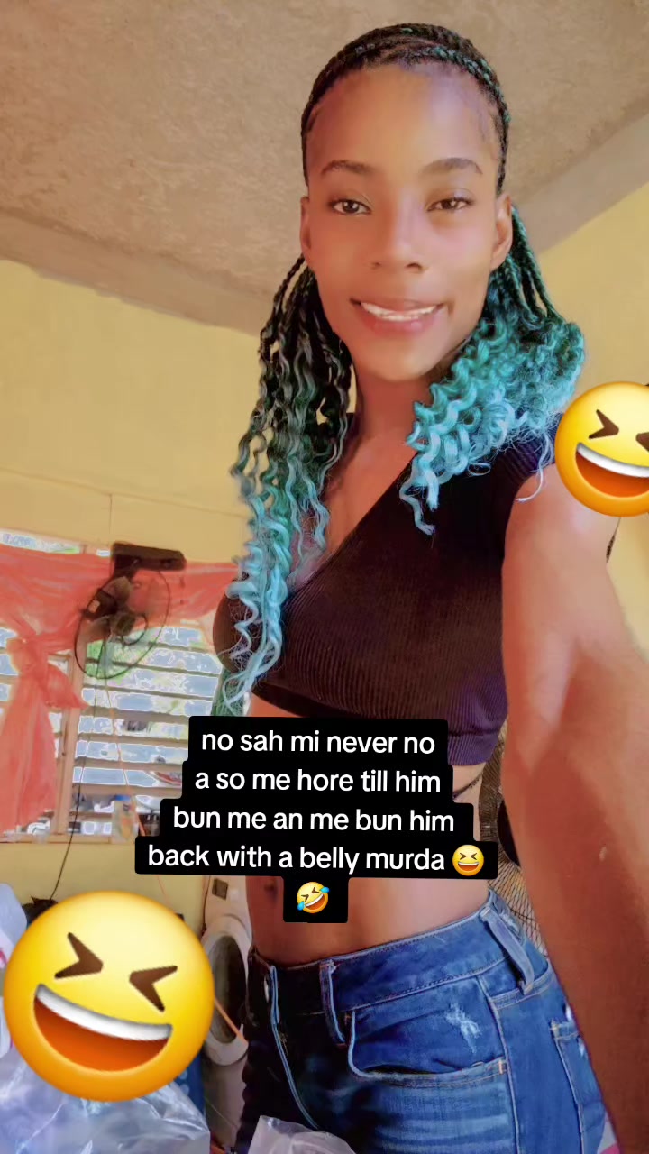 @nicki_famous_backkaz